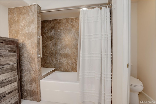 full bathroom with shower / bath combo with shower curtain and toilet