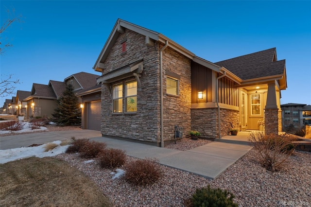 view of front of property featuring a garage