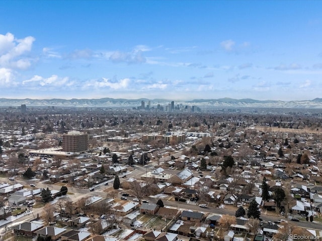 bird's eye view featuring a mountain view