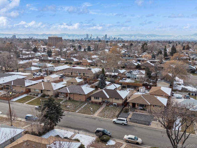 bird's eye view featuring a mountain view