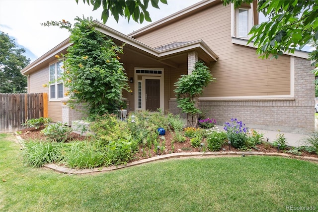 view of front of property with a front yard