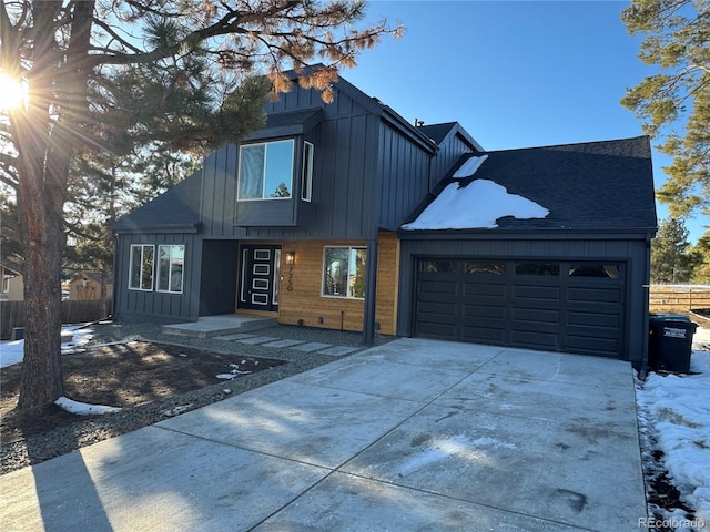 view of front of home featuring a garage