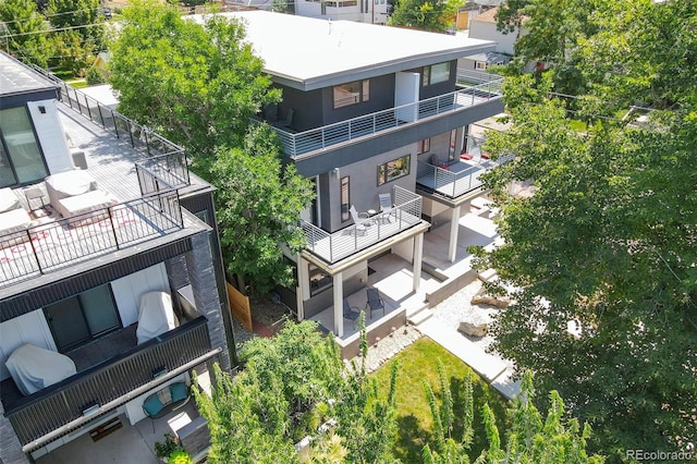 birds eye view of property