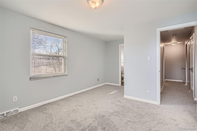 unfurnished bedroom featuring carpet floors