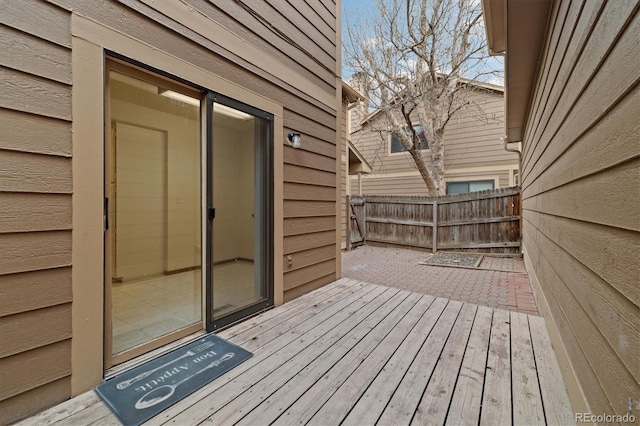1770 S Quintero Way, Aurora, CO 80017 - wooden deck featuring fence