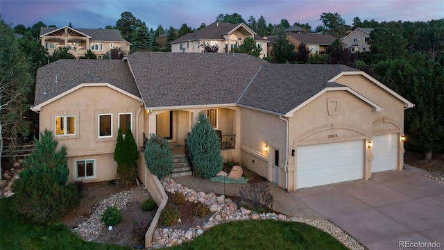 view of front facade featuring a garage