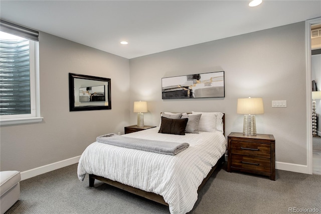 bedroom featuring carpet floors