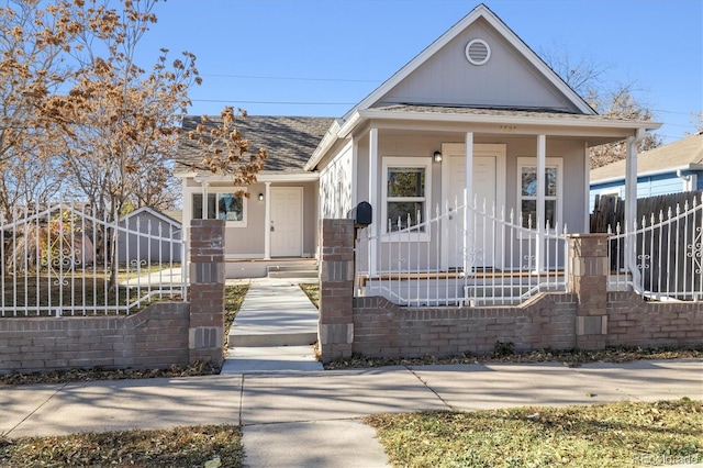 view of front of house with covered porch