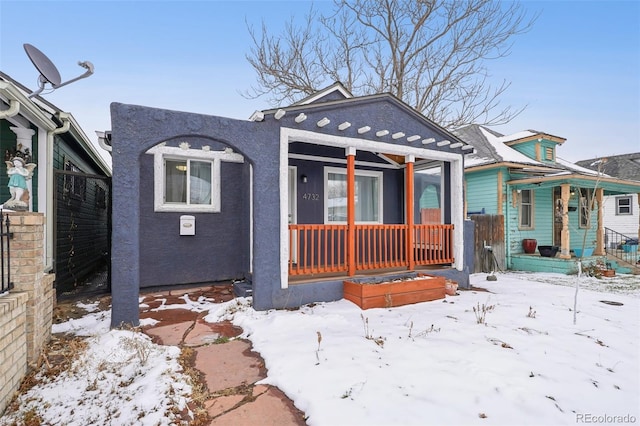 view of front of house featuring covered porch