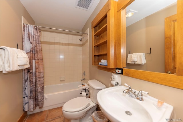 53 Hunki Dori Ct Unit 8886, Keystone, CO 80435 - bathroom with a sink and shower / bath combo