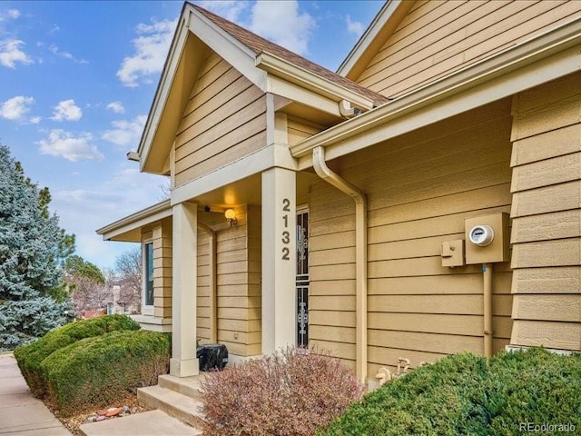 view of property entrance