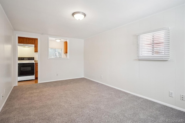 5549 S Greenwood St, Littleton, CO 80120 - unfurnished living room featuring carpet flooring and baseboards