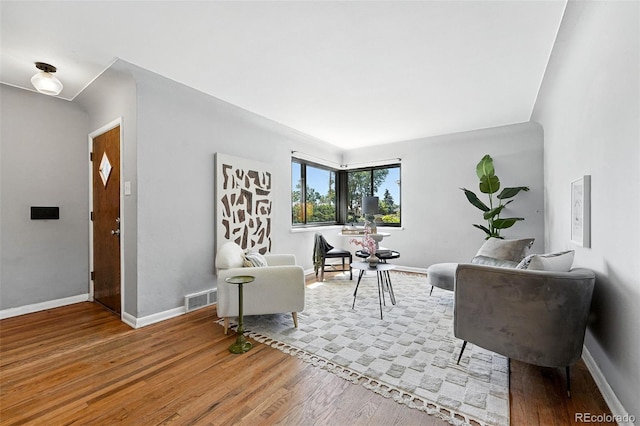 2955 Poplar St, Denver, CO 80207 - living room featuring light wood-style floors and baseboards