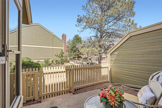 2090 S Hannibal Way Unit F, Aurora, CO 80013 - view of patio / terrace with fence