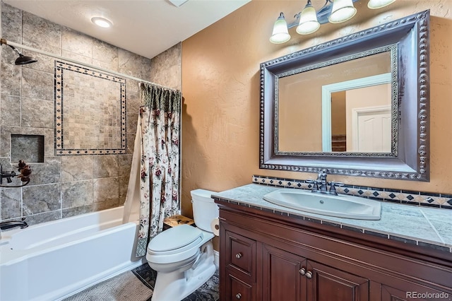 4725 Palmer Ridge Dr, Parker, CO 80134 - full bathroom featuring shower / bath combo with shower curtain and vanity