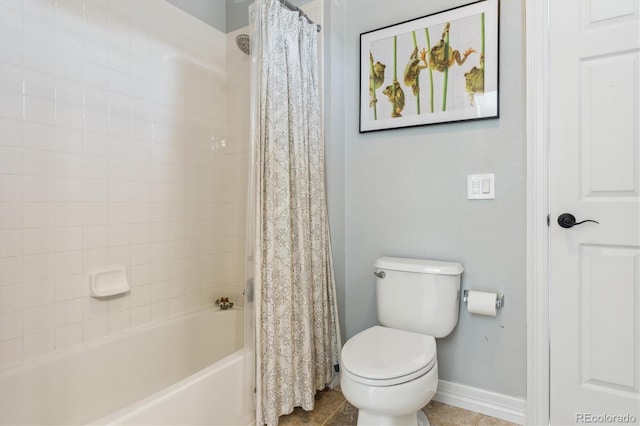 6927 Winter Ridge Pl, Castle Pines, CO 80108 - bathroom with tile patterned floors, shower / bath combo, baseboards, and toilet