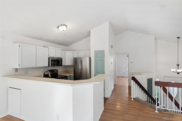 1035 Greenbrier Dr, Colorado Springs, CO 80916 - photo 11