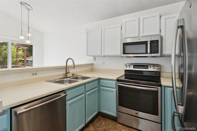 1035 Greenbrier Dr, Colorado Springs, CO 80916 - photo 13