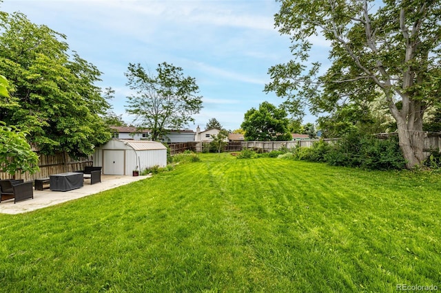 11886 Birch Dr, Thornton, CO 80233 - view of yard with a patio