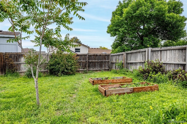 11886 Birch Dr, Thornton, CO 80233 - view of yard with a garden