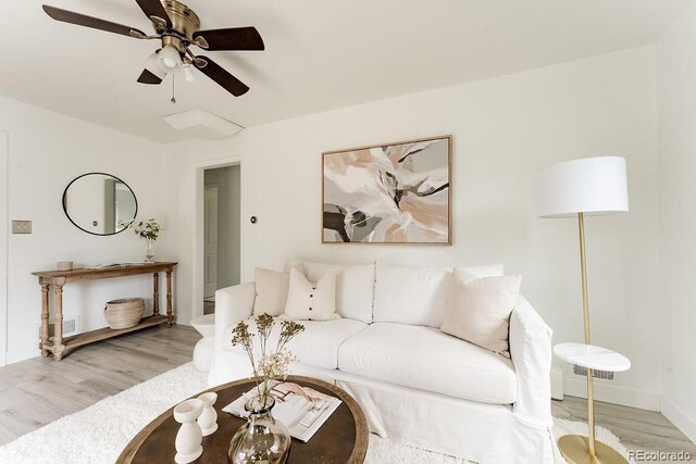 820 Moline St, Aurora, CO 80010 - photo 3
