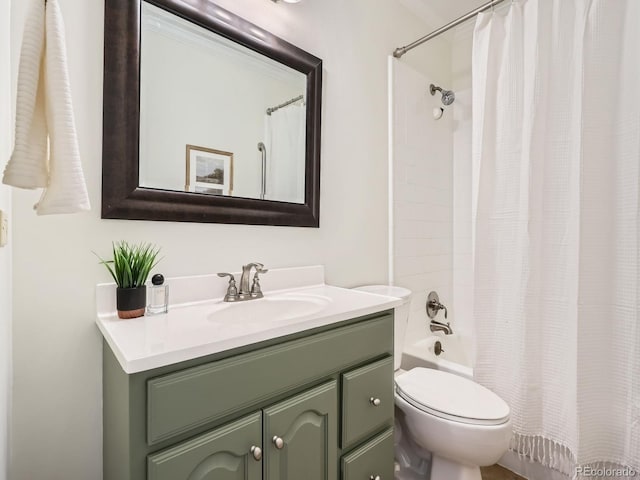 2301 E Fremont Ave Unit W03, Centennial, CO 80122 - bathroom with toilet, vanity, and shower / bath combination with curtain