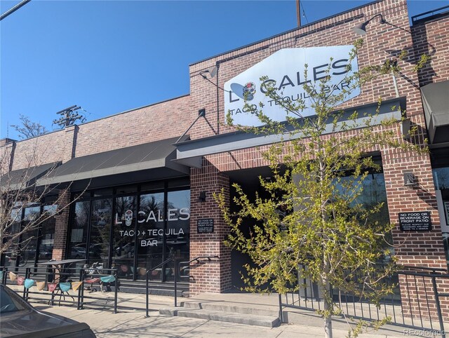 1050 N Corona St Unit 308, Denver, CO 80218 - view of building exterior
