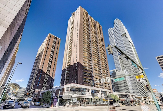 1020 15th St Unit 16A, Denver, CO 80202 - view of building exterior with a view of city