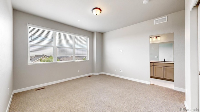 6799 Navajo St, Denver, CO 80221 - unfurnished room with light carpet and baseboards