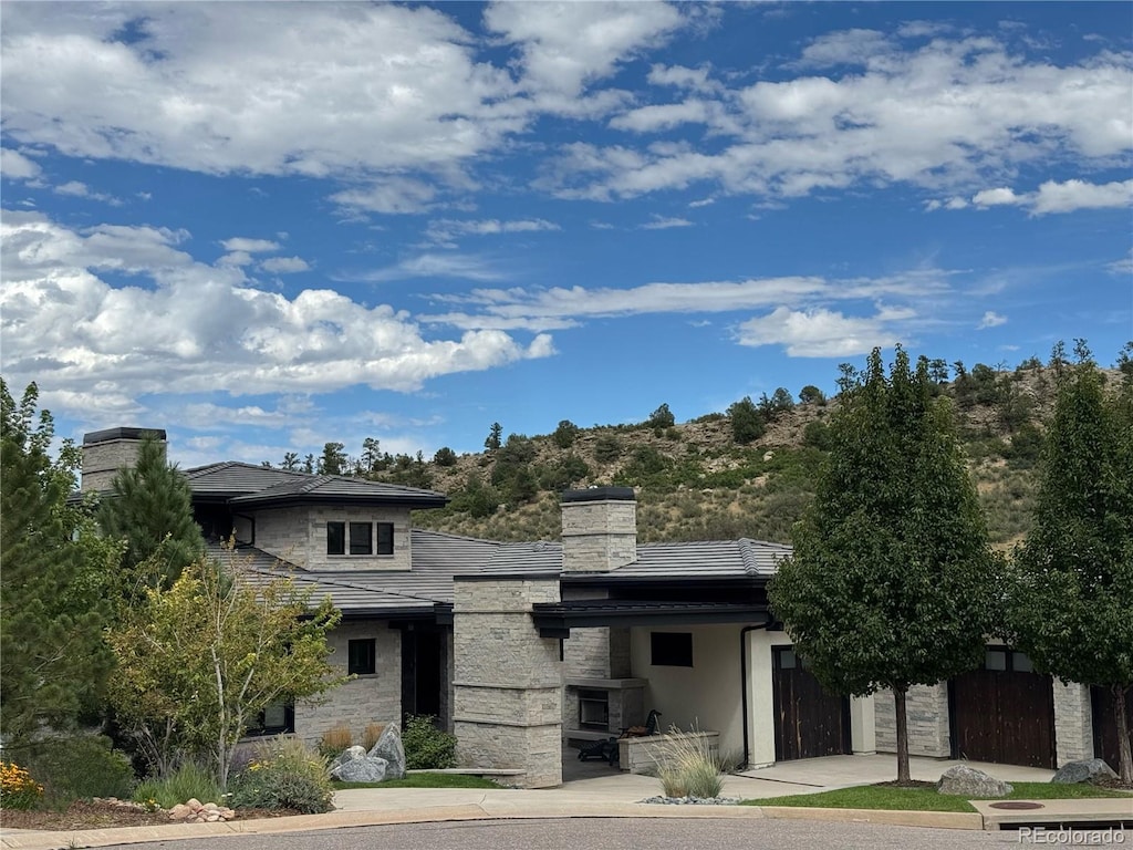 view of front of home