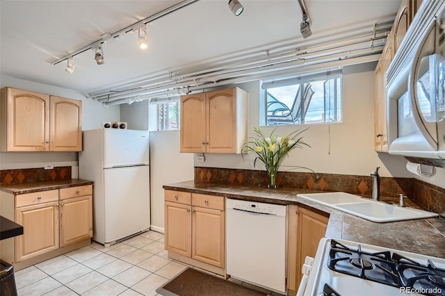 1600 N Winona Ct Unit 6, Denver, CO 80204 - photo 6