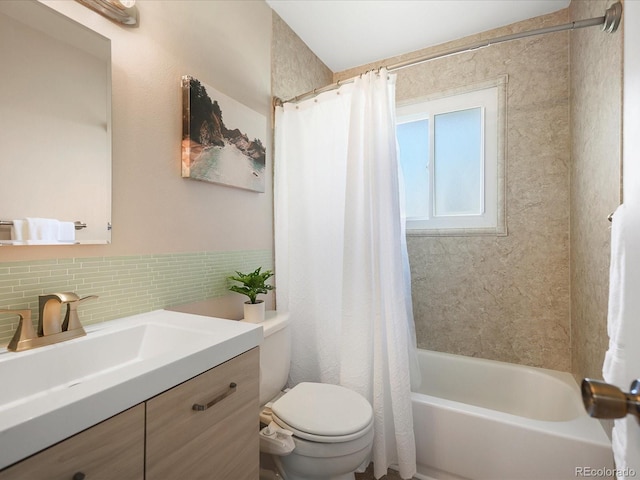 6869 Quay St, Arvada, CO 80003 - full bathroom with toilet, shower / tub combo with curtain, and vanity