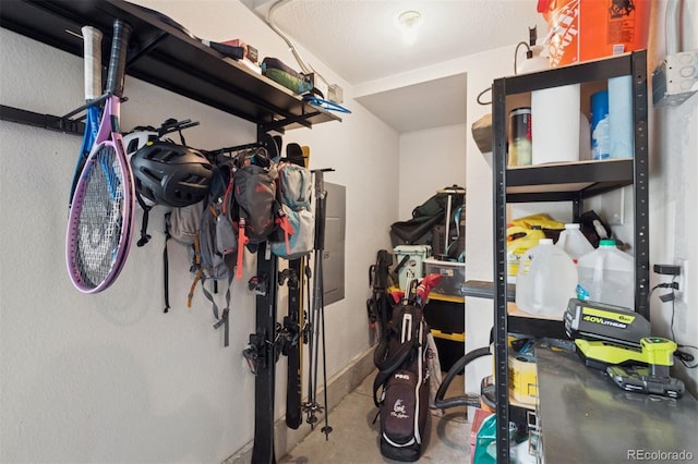 1284 Quitman St, Denver, CO 80204 - view of garage