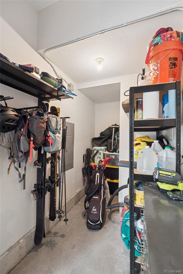 1284 Quitman St, Denver, CO 80204 - view of garage