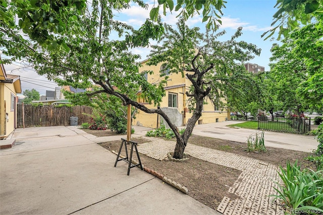 7 Elati St, Denver, CO 80223 - view of patio / terrace