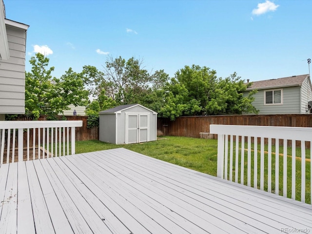 4858 S Quintero Cir, Aurora, CO 80015 - view of wooden deck