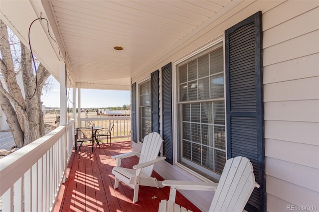 exterior space featuring a porch