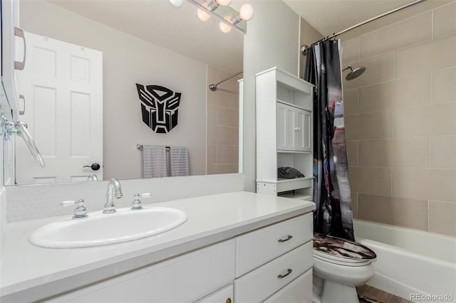 full bathroom featuring vanity, toilet, and shower / bath combo