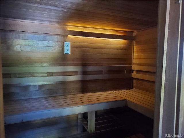 view of sauna / steam room