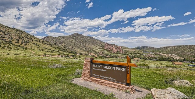 view of mountain feature