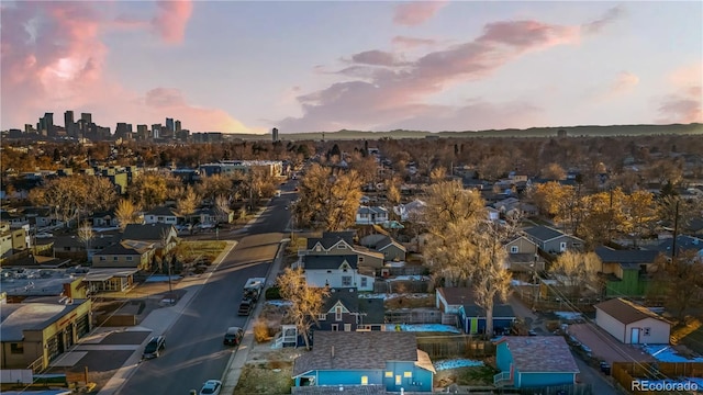 view of aerial view at dusk