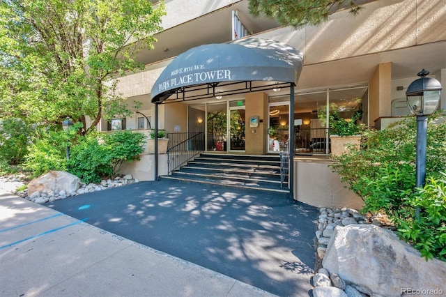 1029 E 8th Ave Unit 603, Denver, CO 80218 - view of exterior entry with stucco siding
