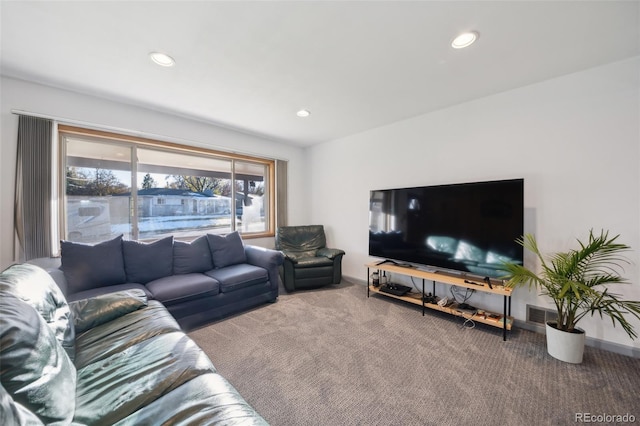 living room with carpet flooring