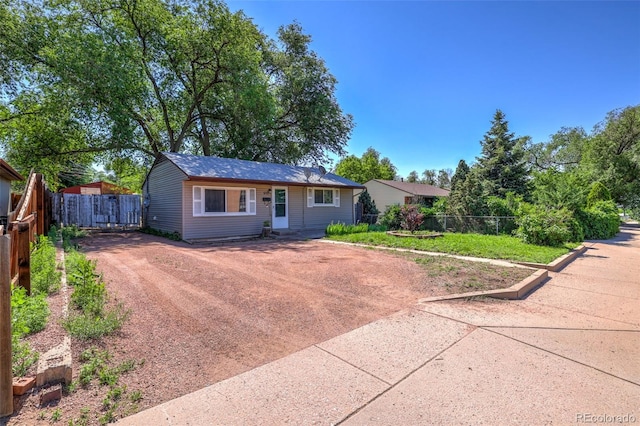 613 S Union Blvd, Colorado Springs, CO 80910 - ranch-style house with driveway