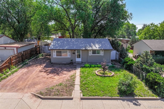 613 S Union Blvd, Colorado Springs, CO 80910 - view of front facade with driveway