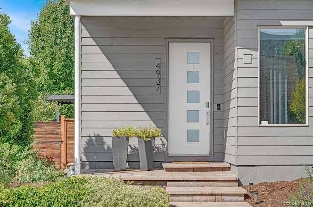 view of entrance to property