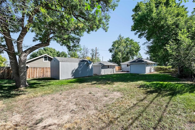 view of yard with a shed