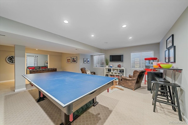 rec room featuring light carpet, visible vents, baseboards, and recessed lighting