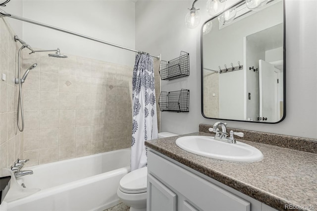 6005 W 39th Ave Unit 6005, Wheat Ridge, CO 80033 - full bathroom featuring vanity, toilet, and shower / bath combination with curtain