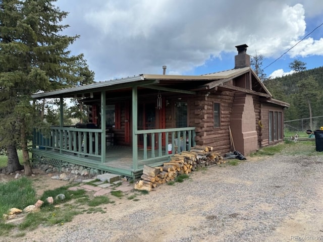 view of front of home featuring a porch